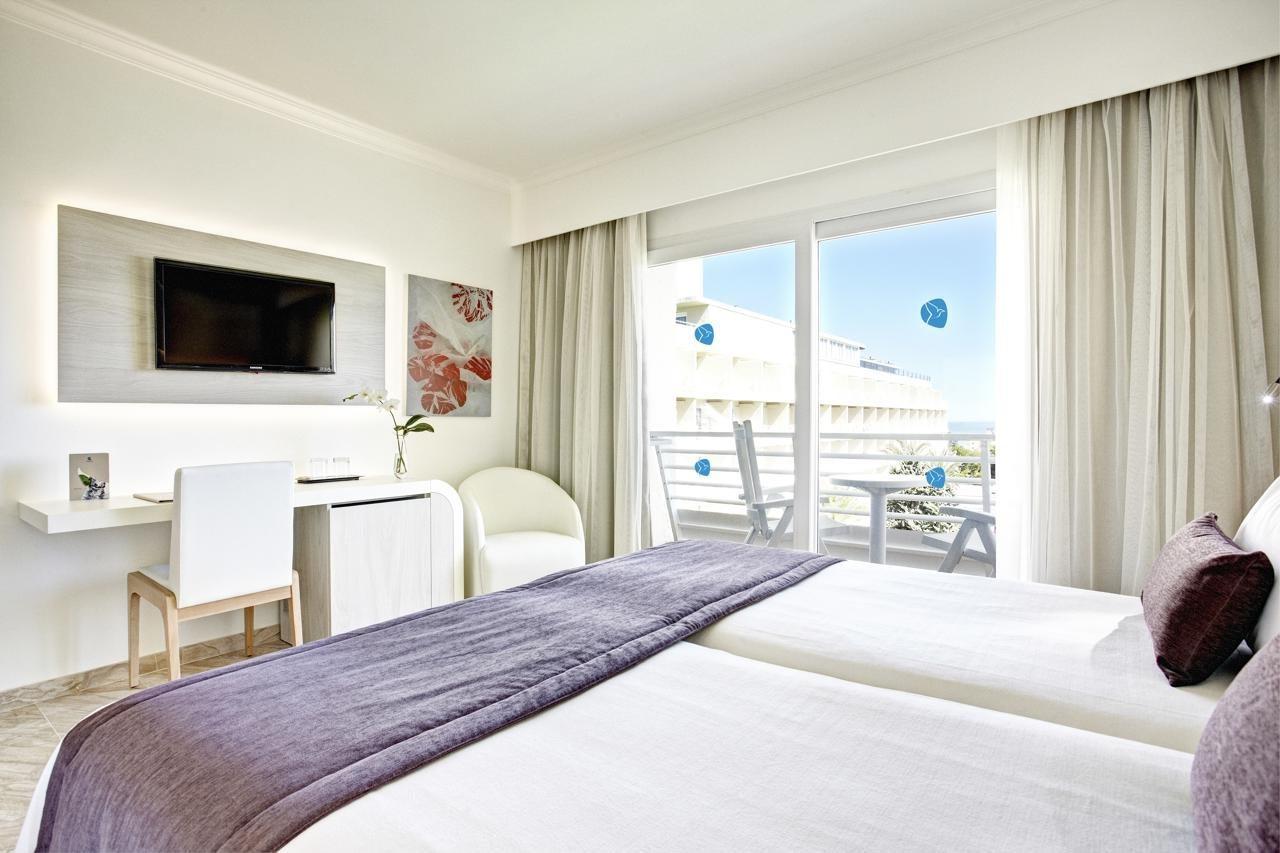 Aparthotel Grupotel Gran Vista & 4*